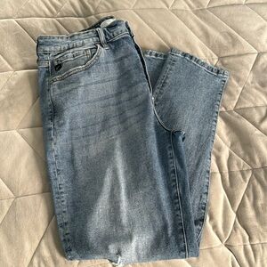 KanCan jeans size 13/30 button fly